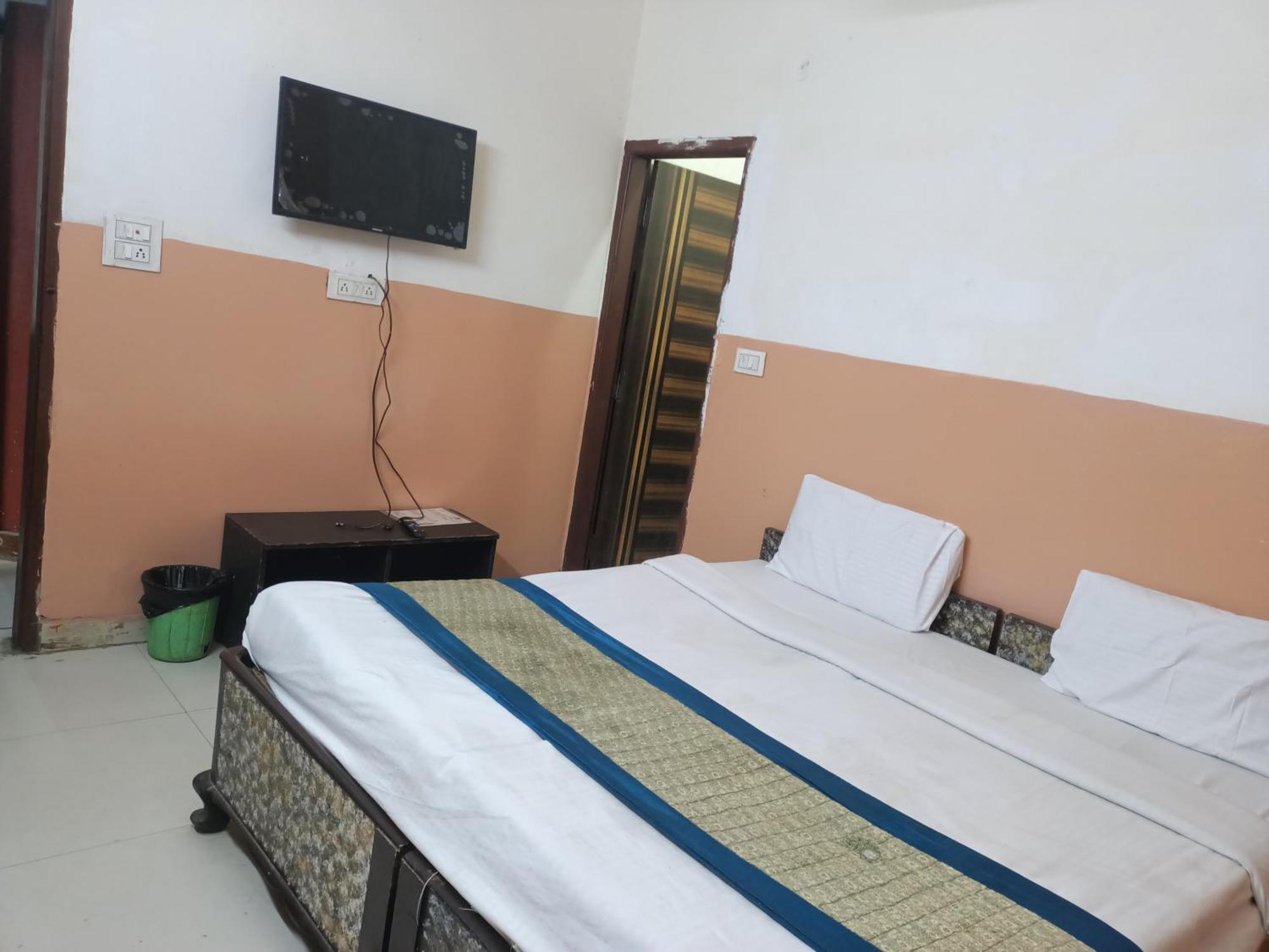 Hotel Royal India - Vijay Enclave 뉴델리 외부 사진